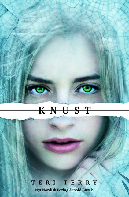 Knust, Teri Terry