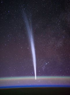 Comets for Kids: Travelers Through Space, John Hunter