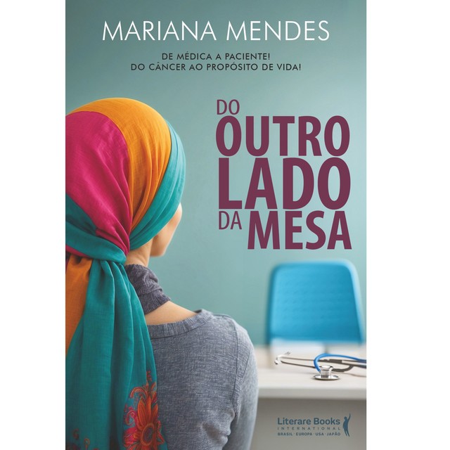 Do outro lado da mesa, Dra. Mariana Mendes