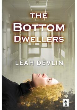 The Bottom Dwellers (The Woods Hole Mysteries Book 1), Leah Devlin