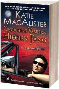 Крадущийся вампир, затаившийся клык, Кейти Макалистер