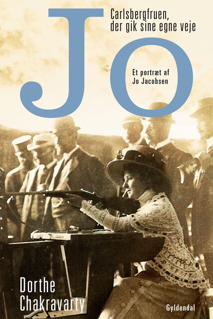 Jo, Dorthe Chakravarty