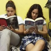 “Ya leídos” – een boekenplank, Perla Arvizu