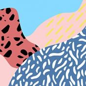 ”Curious Advetures” – en bokhylla, Viky Mejia