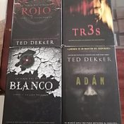 „Ted Dekker - Novelas independientes” – egy könyvespolc, fantásticas_adicciones 🤗