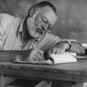 “Ernest Hemingway”, una estantería, Bookmate
