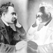 ”Фридрих Ницше” – en bokhylla, Victoria