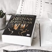 „Tessa Graton - Novelas independientes“ – Ein Regal, fantásticas_adicciones 🤗