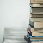 “Lecturas incompletas”, una estantería, Bookmate