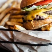 Burgers, Food Trucks, and Southern Cuisine -- The Ultimate Foodie's Guide, Bookmate