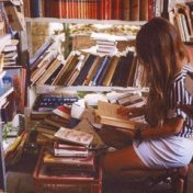 “Хочу все знать!” – a bookshelf, Olessia Islamova