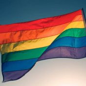 “LGBT” – rak buku, Jair Alburquerque Balderas