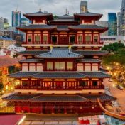„Singapore History“ – Ein Regal, Bookmate