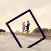 „Successful couples“ – Ein Regal, Camilo Aguirre