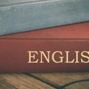 “Free English books/Бесплатно на английском” – uma estante, yaneta