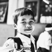 „Prosa Indonesia Kontemporer“ – polica za knjige, Jaka Santana