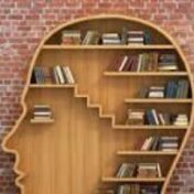 “Читать подано” – a bookshelf, zavrik007
