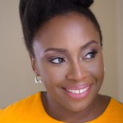 ”Chimamanda Ngozi Adichie” – en bokhylla, Bookmate