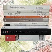“Guadalupe Reinas 2020” – a bookshelf, Dian Sánchez