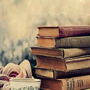 “Varios” – een boekenplank, fantásticas_adicciones 🤗