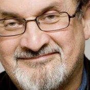 “Салман Рушди (Salman Rushdie)” – een boekenplank, Антон Панченко