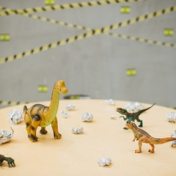 »Динозавры« – en boghylde, Научные бои