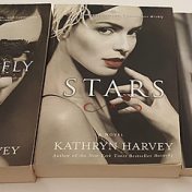 “Butterfly -Kathryn Harvey” – a bookshelf, fantásticas_adicciones 🤗