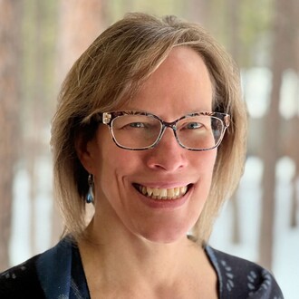 Julia Huni